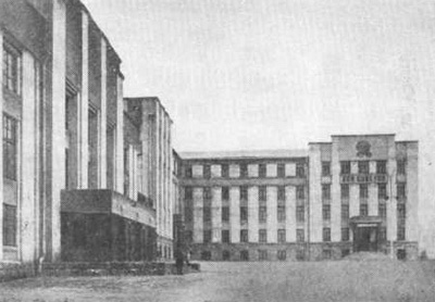 Брянск. Дом Советов. 1924—1926 гг. Архит. А. Гринберг