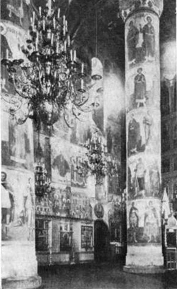 Интерьер Успенского собора после реставрации