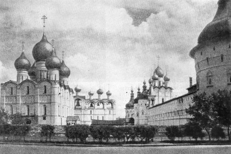 Ростов Великий. Панорама кремля после реставрации