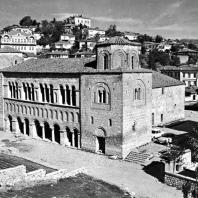 Церковь св. Софии в Охриде. 9 век., перестроена около 1037 - 1050 гг.