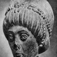 Голова императрицы, возможно, Феодоры. Мрамор. Середина 6 век. Милан, Кастелло Сфорцеско