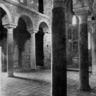 Церковь св. Феодора монастыря Бронтохий в Мистре. Конец 13 века. Внутренний вид