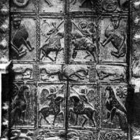 Резная дверь церкви св. Николая в Охриде. Дерево. 13 век (?)