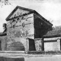Баптистерий Сен Жан в Пуатье. Конец 7 века