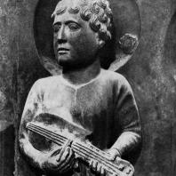 Бенедетто Антелами. Статуя музыканта с баптистерия в Парме (Портал Давида). Фрагмент. 2-я половина 12 века