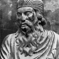 Бенедетто Антелами. Статуя пророка Иезекииля на фасаде собора в Борго Сан Доннино. 2-я половина 12 века