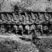 Идущие воины. Хеттский наскальный рельеф в Язылы-Кая. 13 в. до н. э