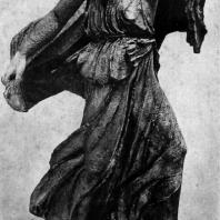 Нереида с Памятника нереид из Ксанфа. Мрамор. Третья четверть 5 в. до н. э. Лондон. Британский музей