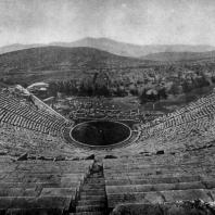 Поликлет Младший. Театр в Эпидавре. Около 330 г. до н. э.