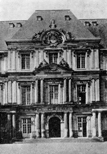 Архитектура Франции. Замок Блуа, департамент Луар и Шер, 1636—1660 гг., перестройка Ф. Мансара