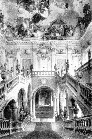 Архитектура Германии: Вюрцбург. Дворец, И. Б. Нейманн: 2 — лестничный зал, фрески — Дж. Б. Тьеполо, 1752—1753 гг., стук — Л. Босси, 1765—1766 гг.
