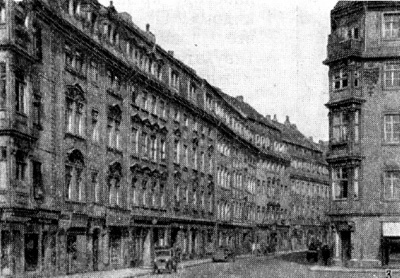 Архитектура Германии: Дрезден. Жилая застройка, 1-я половина XVIII в.: 3 — жилые дома по Гроссер Мейсснергассе