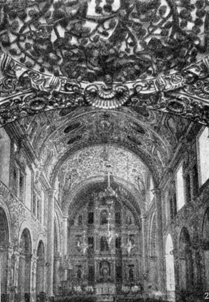 Рис. 24. Оахака. 2 — церковь Санто-Доминго, интерьер, 1657 г.
