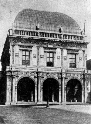 Архитектура эпохи Возрождения в Италии: Брешия. Палаццо Комунале, начат в 1492 г.