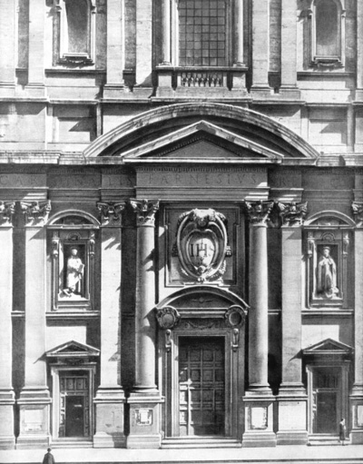 Архитектура эпохи Возрождения в Италии: Рим. Церковь Иль Джезу. Фрагмент фасада