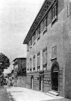 Архитектура эпохи Возрождения в Италии: Ареццо. Дом Вазари, 1542 г. Вазари. Фасад