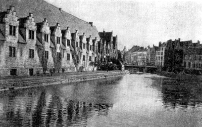 Архитектура Нидерландов эпохи Возрождения: Гент. Большие мясные ряды, 1404—1416 гг. Боковой фасад